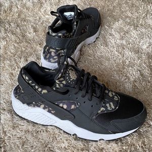 Woman’s Nike Air Huarache size 8.5 worn once.
